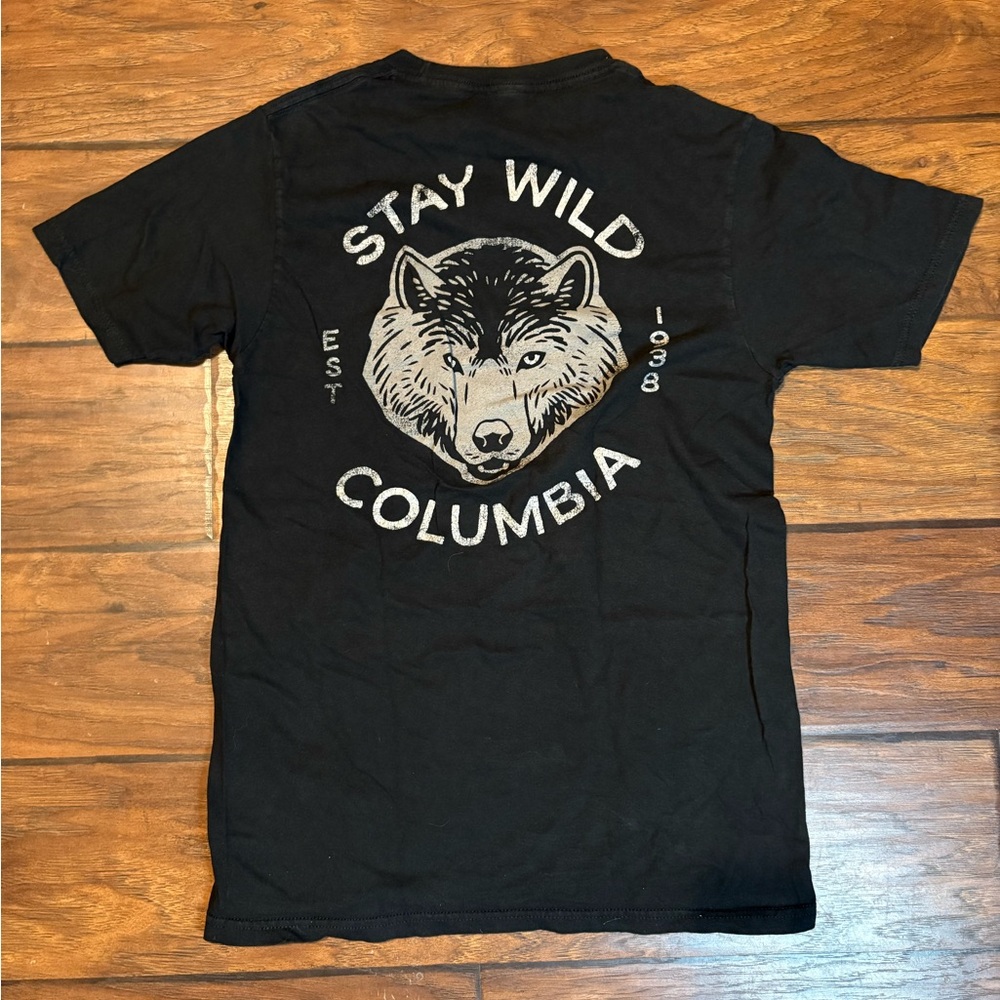 Columbia Black 'Stay Wild' Wolf Tee